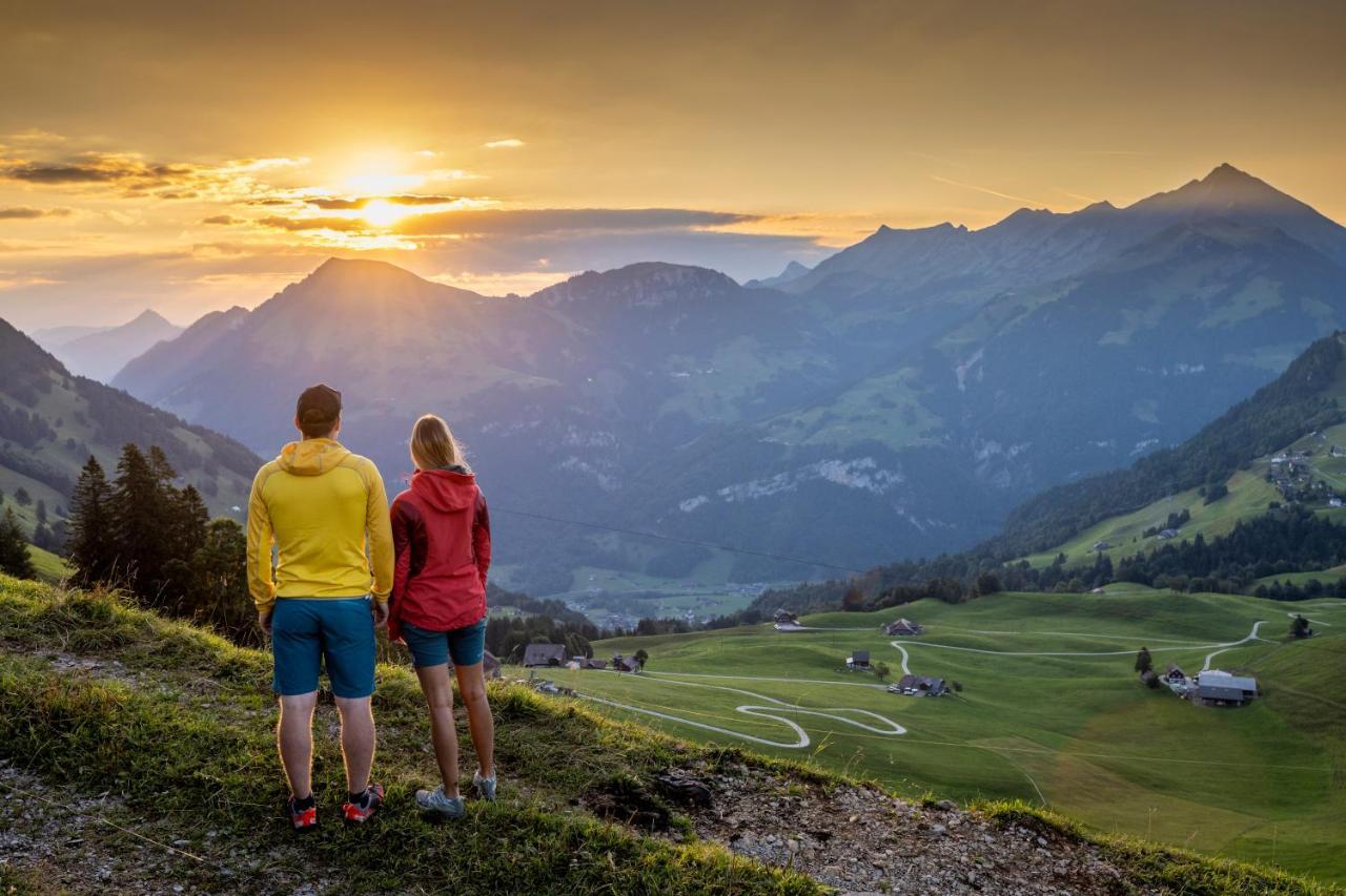 The Swiss Paradise 2 Apartment With Garden, Whirlpool, And Mountain Panorama Wirzweli ภายนอก รูปภาพ